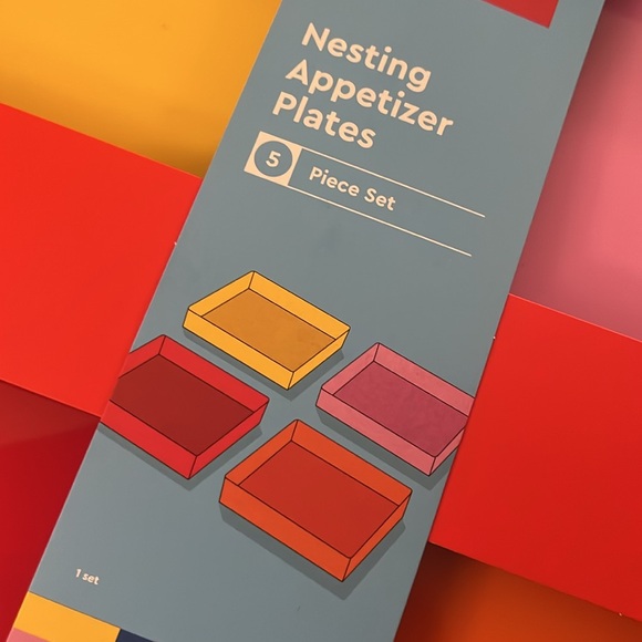 Lego x Target nesting appetizer plates - Picture 2 of 4